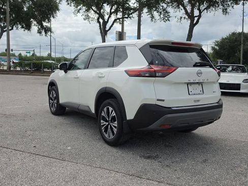 Certified 2023 Nissan Rogue SV FWD image 6