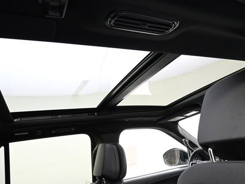 New 2025 Lincoln Navigator Reserve w/ Jet Appearance Package image 17