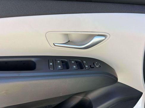 Used 2023 Hyundai Tucson SEL w/ Convenience Package image 17