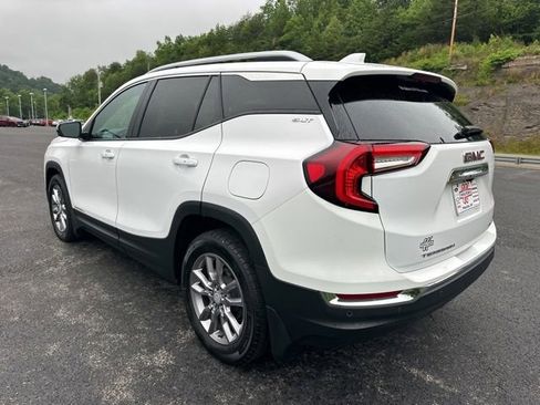 Used 2022 GMC Terrain SLT w/ Tech Package AWD/4WD image 5