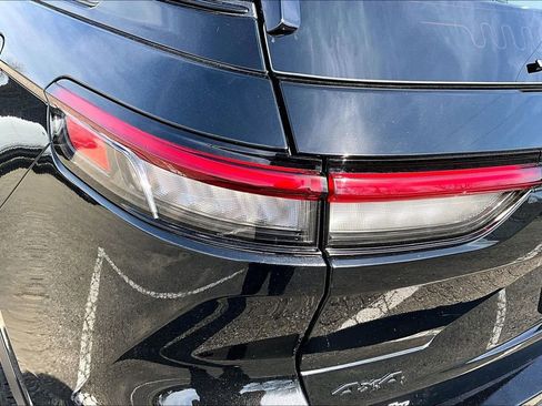 Used 2023 Jeep Grand Cherokee Limited w/ Black Appearance Package image 30