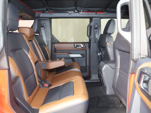 Used 2023 Ford Bronco Outer Banks AWD/4WD image 15