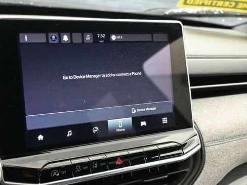 Used 2024 Jeep Compass Latitude image 27