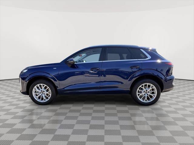 New 2026 Audi Q3 quattro 2.0T AWD/4WD image 2