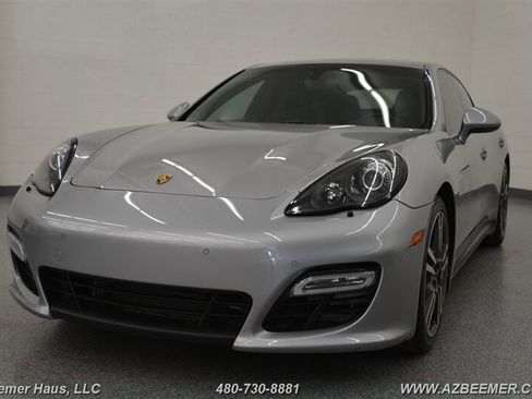 Used 2013 Porsche Panamera GTS image 1