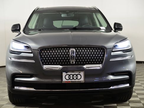 Used 2023 Lincoln Aviator Reserve w/ Equipment Group 201A image 6