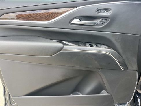 Used 2022 Cadillac Escalade Sport Platinum w/ LPO, ONYX Package AWD/4WD image 28