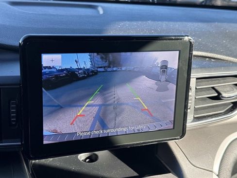 Used 2022 Ford Explorer XLT w/ Equipment Group 202A image 29