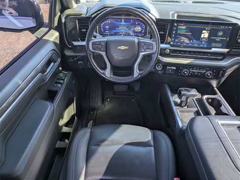 Used 2022 Chevrolet Silverado 1500 LTZ w/ LTZ Convenience Package II image 16