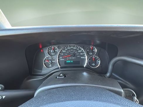 Used 2024 GMC Savana 2500 w/ Driver Convenience Package RWD image 16