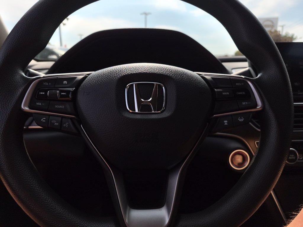 Used 2018 Honda Accord LX image 22