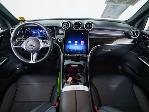Certified 2025 Mercedes-Benz GLC 300 4MATIC image 15