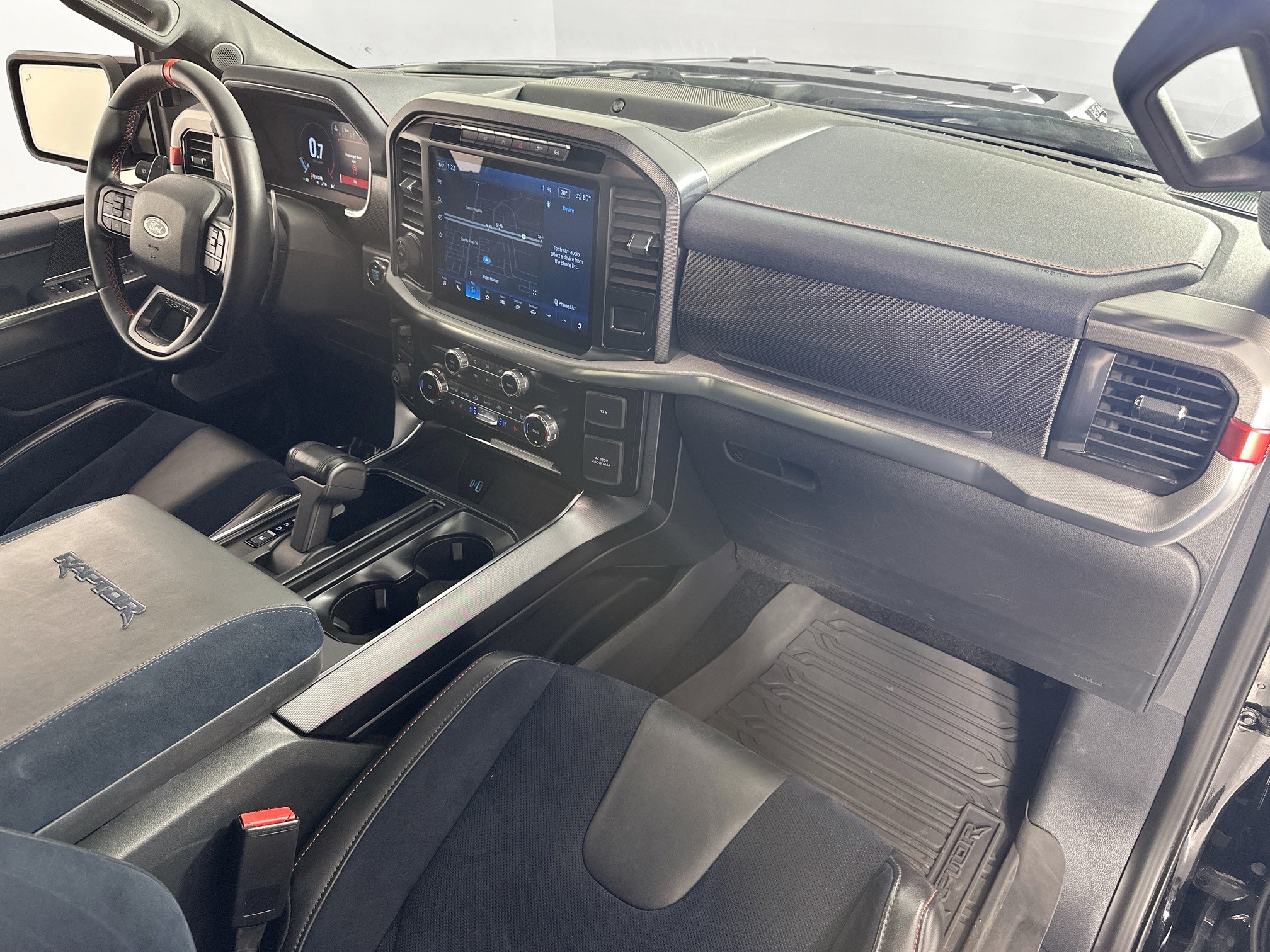 Used 2022 Ford F150 Raptor w/ Equipment Group 801A High AWD/4WD image 29