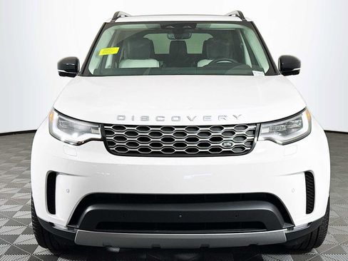 New 2025 Land Rover Discovery S AWD/4WD image 2