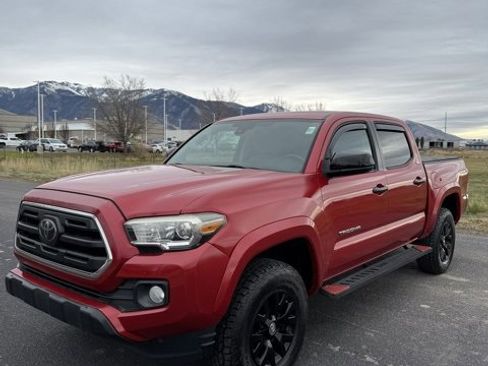 Used 2018 Toyota Tacoma SR5 image 2
