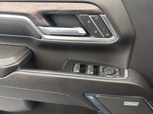 Used 2024 Chevrolet Silverado 3500 LTZ w/ LTZ Convenience Package image 30