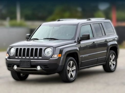 Used 2017 Jeep Patriot High Altitude AWD/4WD image 6