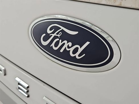 Used 2024 Ford Expedition Max XL image 11