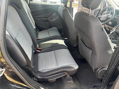 Used 2019 Ford Escape S image 17