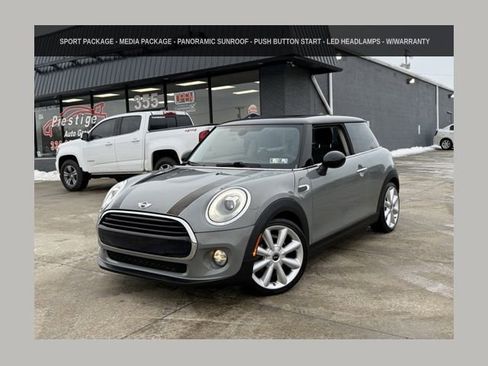 Used 2016 MINI Cooper 2-Door Hardtop image 1