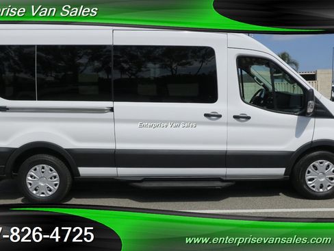 Used 2021 Ford Transit 350 XLT RWD image 4