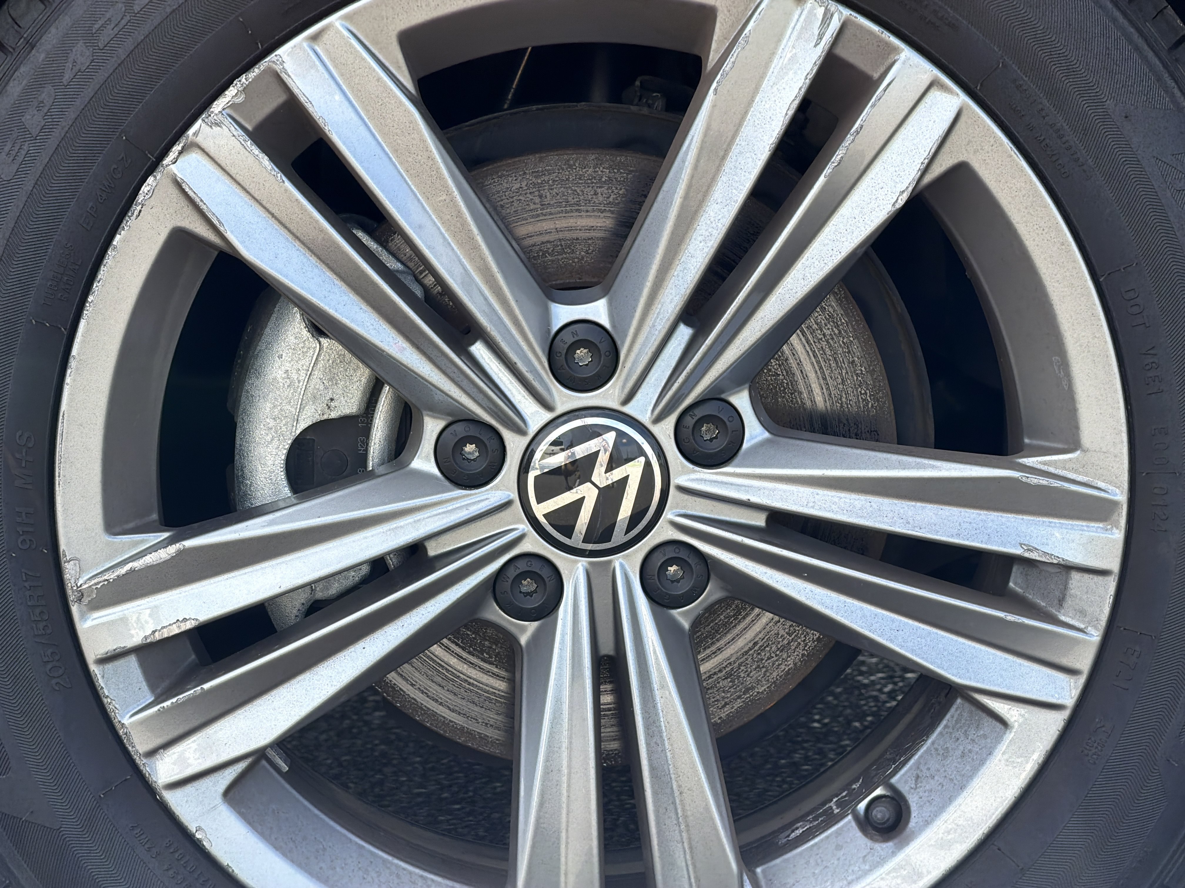 Certified 2024 Volkswagen Jetta SE FWD image 12