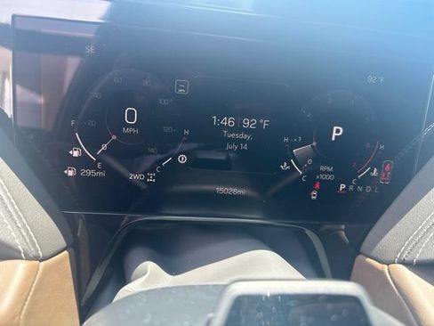 Used 2025 GMC Yukon Denali Ultimate w/ LPO, Floor Liner Package AWD/4WD image 5