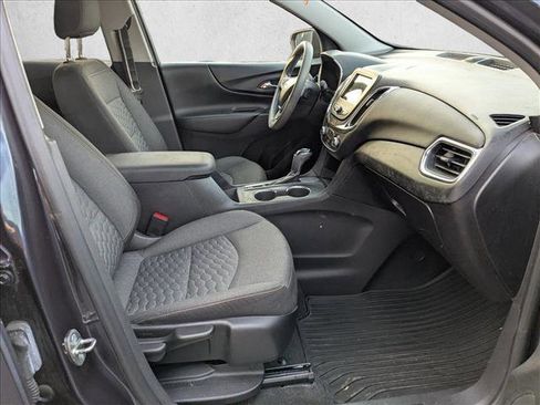 Used 2019 Chevrolet Equinox LT image 12