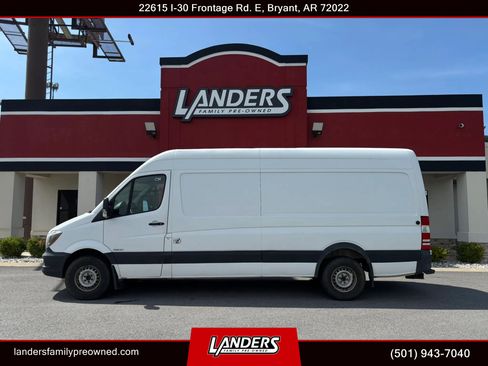 Used 2014 Freightliner Sprinter 2500 RWD image 1
