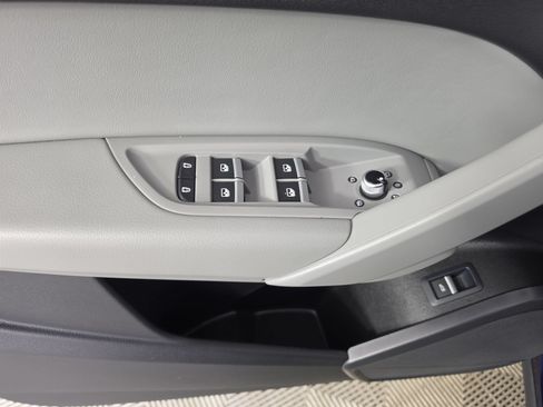 Used 2024 Audi Q5 Premium w/ Convenience Package AWD/4WD image 19