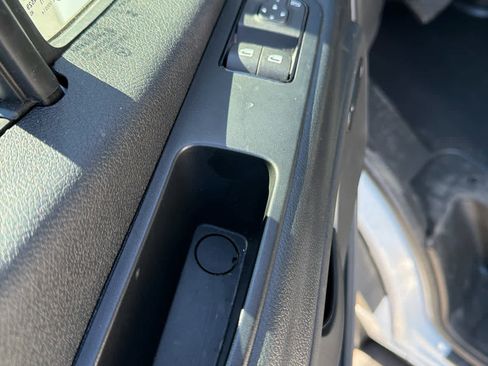 Used 2025 Mercedes-Benz Sprinter 2500 image 16