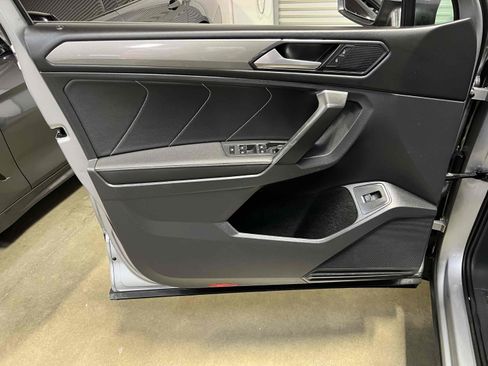 Used 2022 Volkswagen Tiguan SE image 71