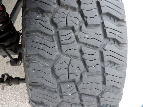 Used 2016 Jeep Wrangler Unlimited Rubicon image 13