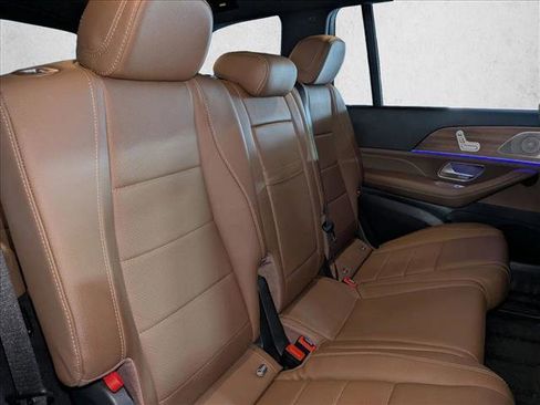 Certified 2025 Mercedes-Benz GLS 450 4MATIC image 24