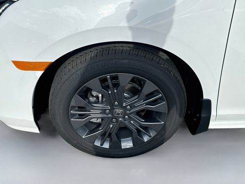New 2026 Honda Odyssey Touring image 27