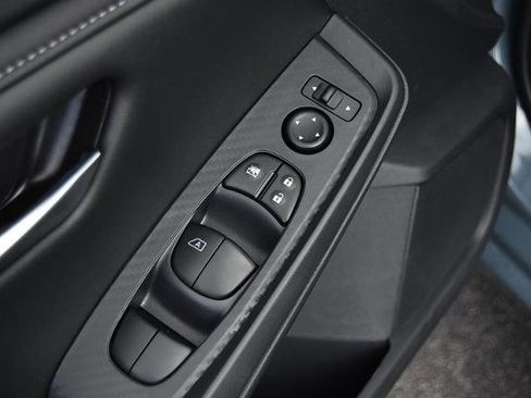 New 2025 Nissan Sentra SV image 9