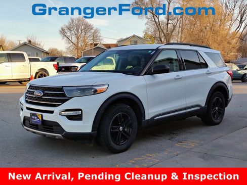 Used 2022 Ford Explorer XLT w/ Equipment Group 202A image 1