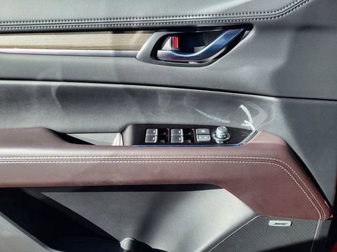 New 2025 MAZDA CX-5 Signature image 13