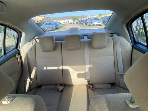 Used 2010 Suzuki SX4 LE FWD image 3