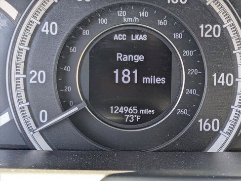 Used 2017 Honda Accord Touring image 10