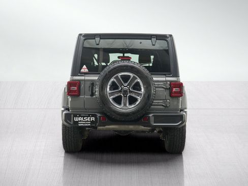 Used 2021 Jeep Wrangler Unlimited Sahara w/ Uconnect 4C Nav & Sound Group AWD/4WD image 4