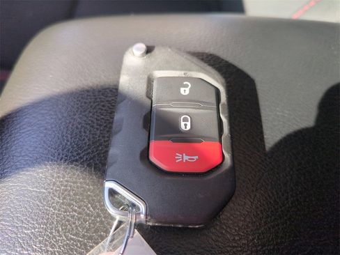 Certified 2022 Jeep Gladiator Rubicon w/ Trailer Tow Package image 32