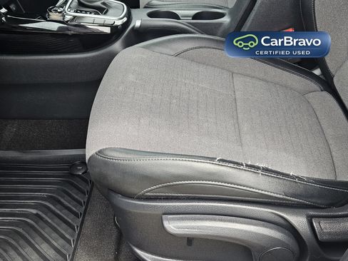 Used 2022 Kia Seltos S FWD image 31