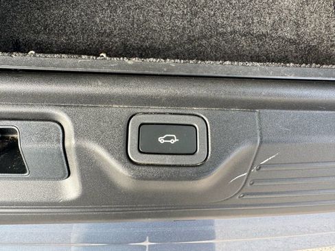 Used 2019 Land Rover Range Rover Supercharged image 40