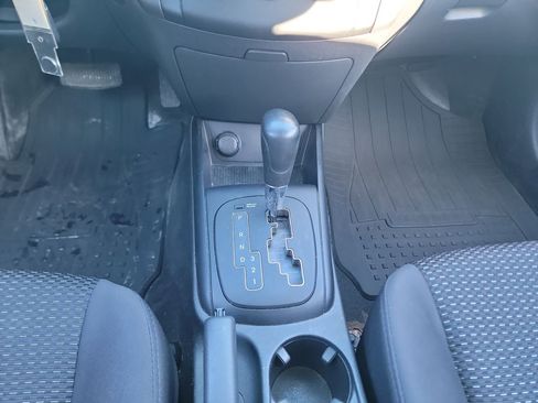 Used 2010 Hyundai Elantra GLS image 17