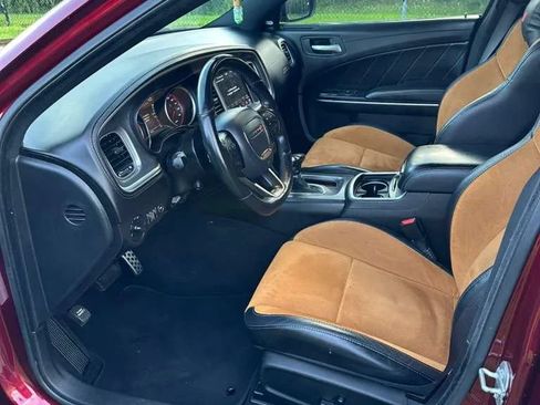 Used 2022 Dodge Charger Scat Pack RWD image 9