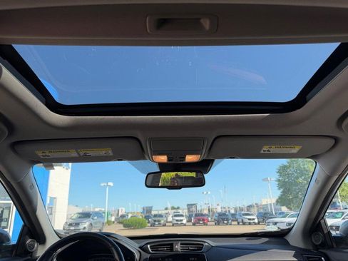 Used 2021 Honda CR-V Touring image 10