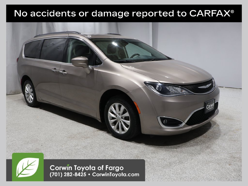 Used 2018 Chrysler Pacifica Touring Plus FWD 360° Tour