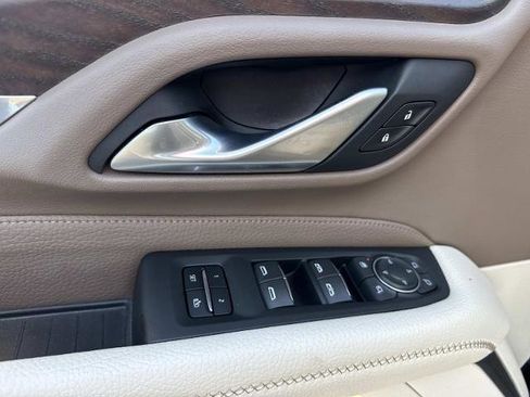 Used 2022 GMC Yukon XL Denali RWD image 21