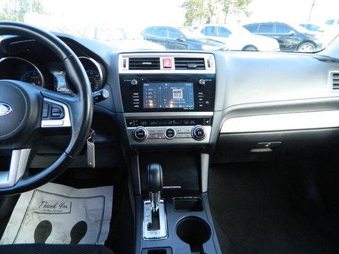 Used 2017 Subaru Outback 2.5i Premium w/ Popular Package #2 image 16